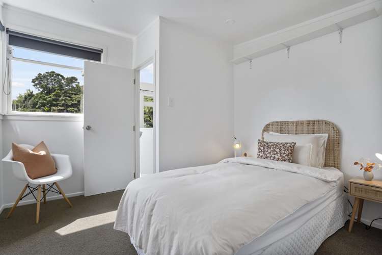 33 Foster Avenue Huia_17