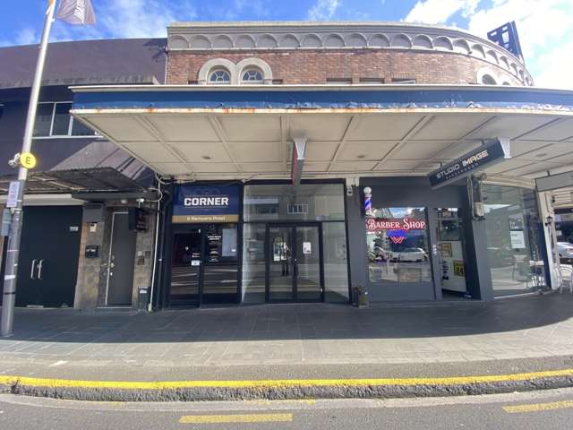 Compact Corner Retail | Newmarket