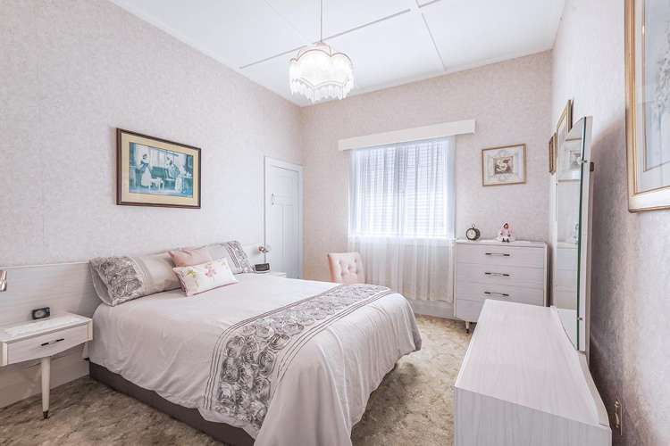 61 Cook Street Hamilton East_14