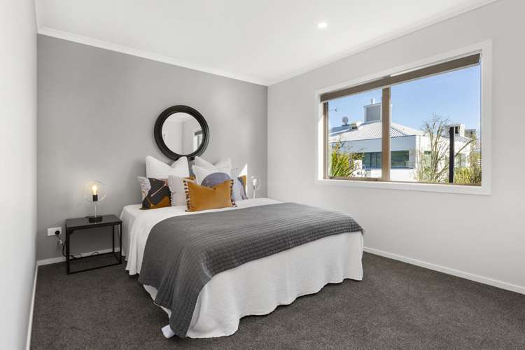 2/10 Gazeley Avenue Silverdale_10