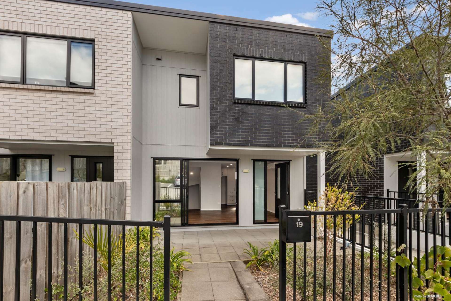 19 Tokai Place Glen Eden_0