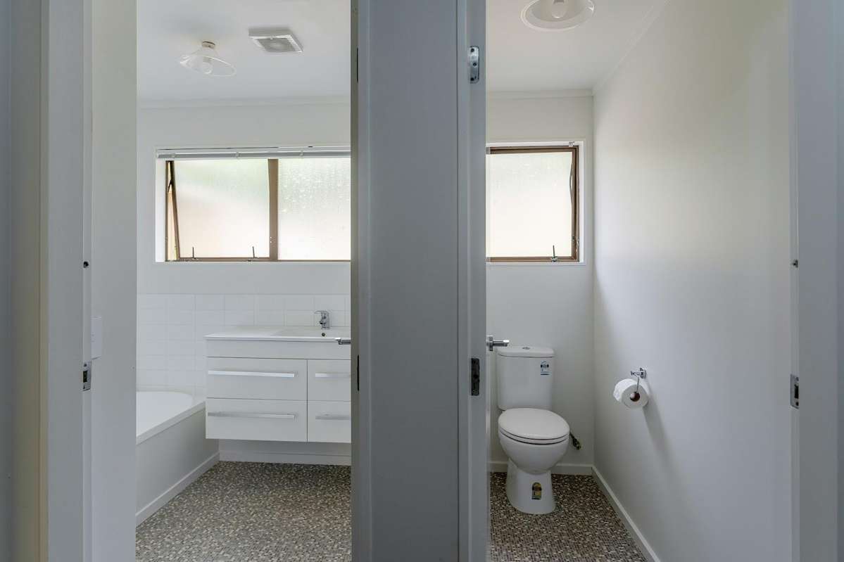 17 Nalanda Crescent_5