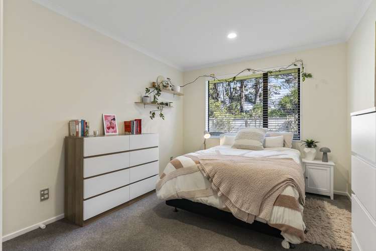 40 Shelter Drive Greenhithe_20