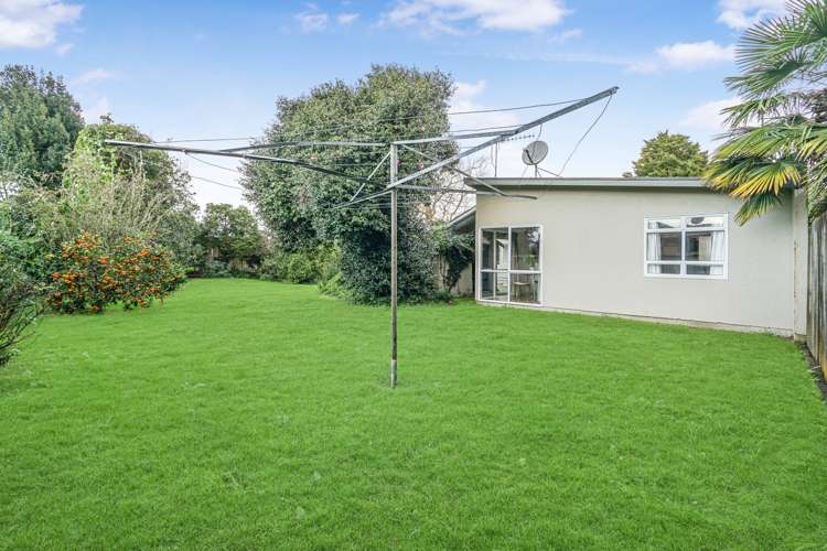 83 East Street Enderley_21