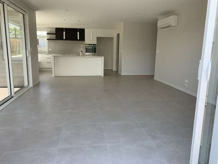 45 Saint Pauls Drive Brookfield_10