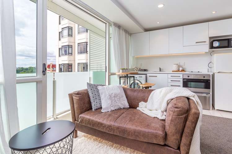 1421/10 Waterloo Quadrant Auckland Central_5