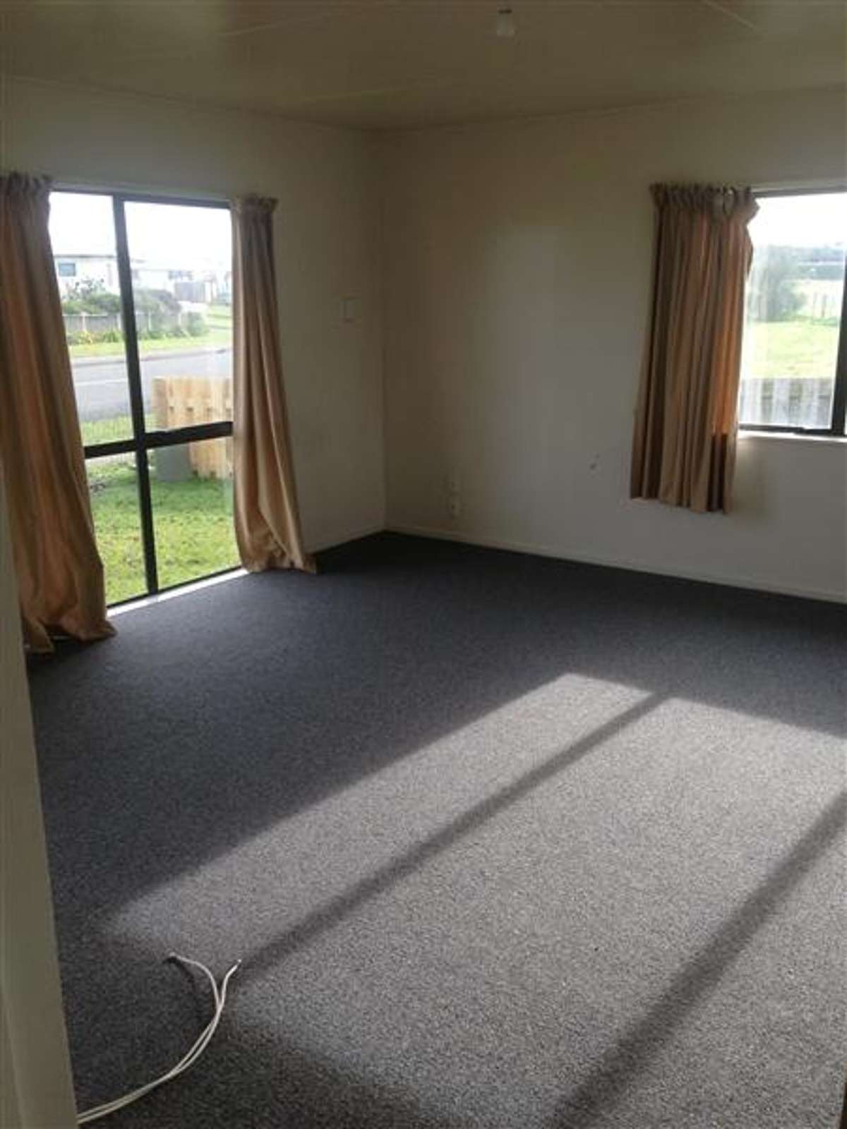 Three Bedroom Home - Kirkwood Road, Flaxmere 2