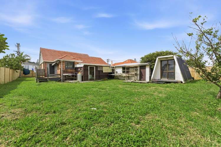 24 Parkinson Avenue Mount Roskill_14