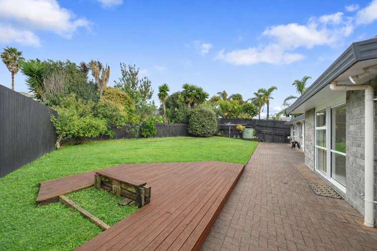 11 Flora Place Wattle Downs_11