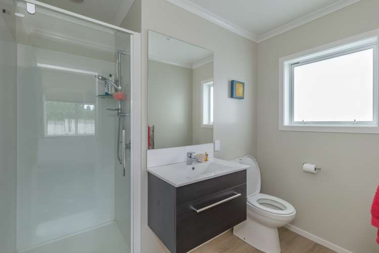 7 Sandown Avenue Himatangi Beach_8