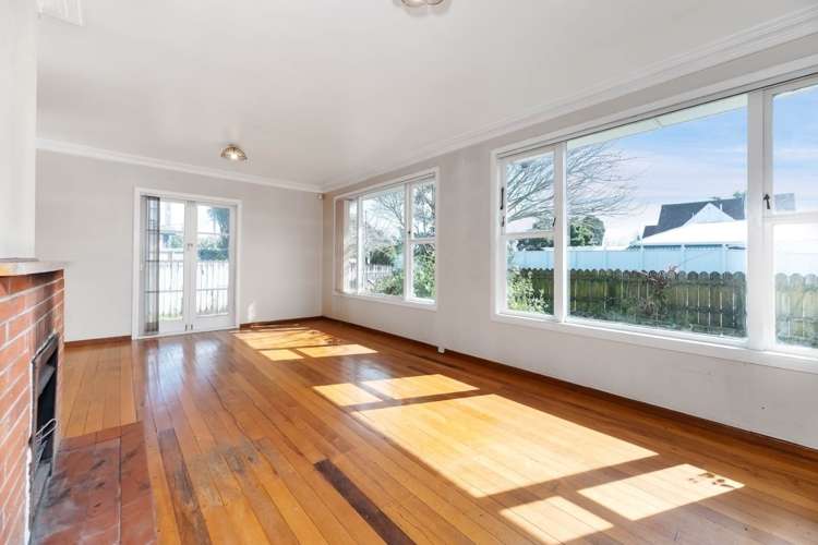 18 Bridge Avenue Te Atatu South_10