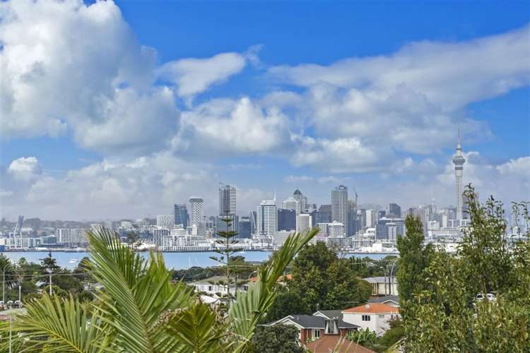 12 Martin Crescent Northcote_6