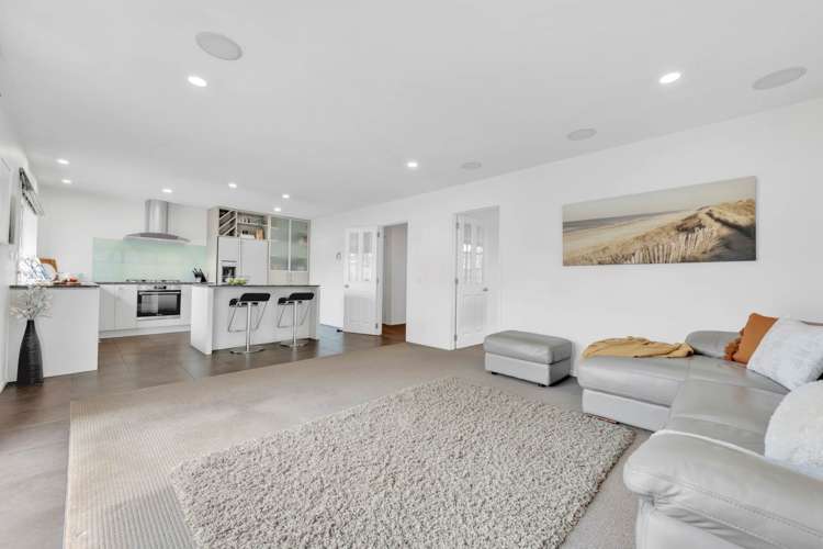 17 Pine Harbour Parade Beachlands_5