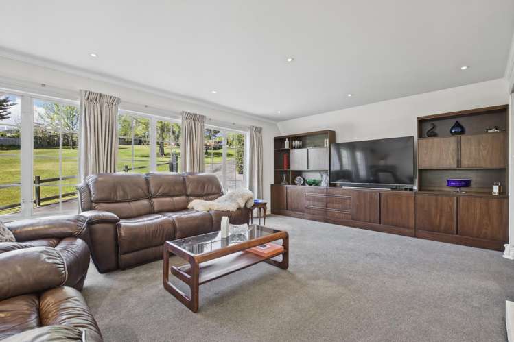 27 Charles Dickens Drive Mellons Bay_7
