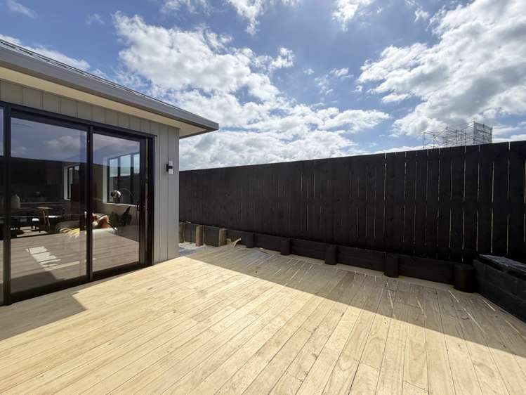 98 Huanui Drive Orewa_16