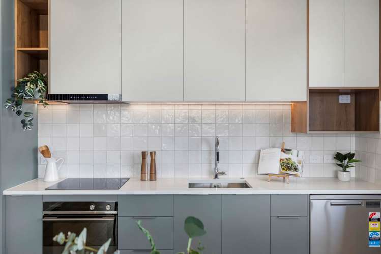 38 Antrim Crescent Otara_4