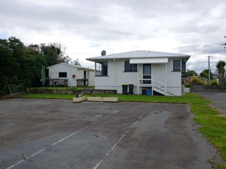 36 Fox Street Opunake_11