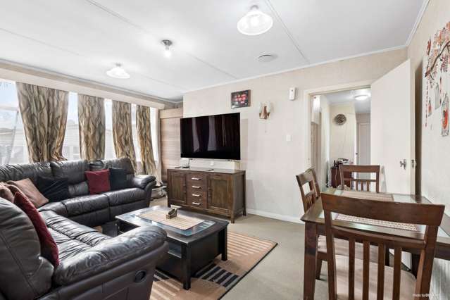 7 Carr Road Three Kings_1