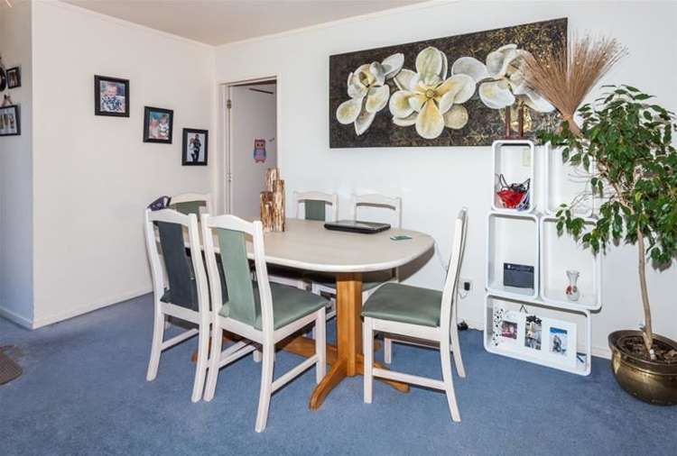 207b The Square Whangamata_7