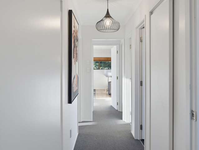 702B Park Road South Akina_4