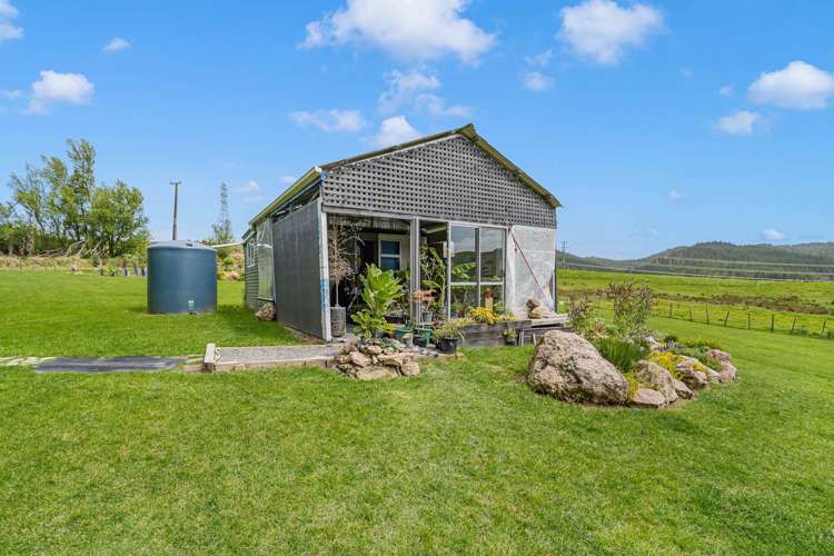 210 Tavinor Road Otaika_13