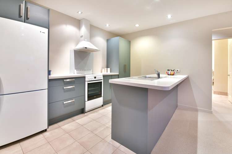 24 Hawaiian Parade Arkles Bay_12