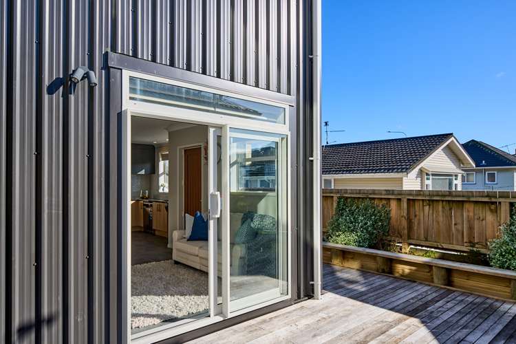 28b Mana Esplanade Paremata_14