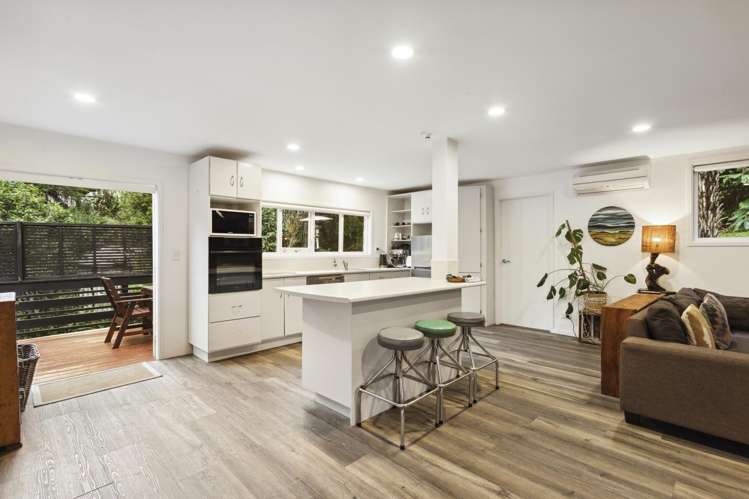 19 Laingholm Drive_5