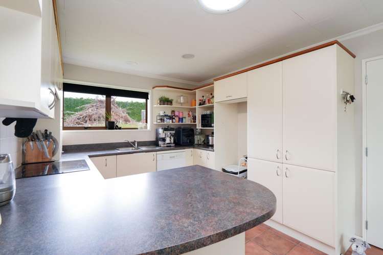 73 Flora Road East Makarewa_2