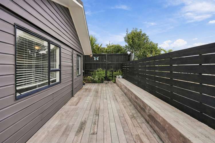 1/96 Alton Avenue Hillcrest_18