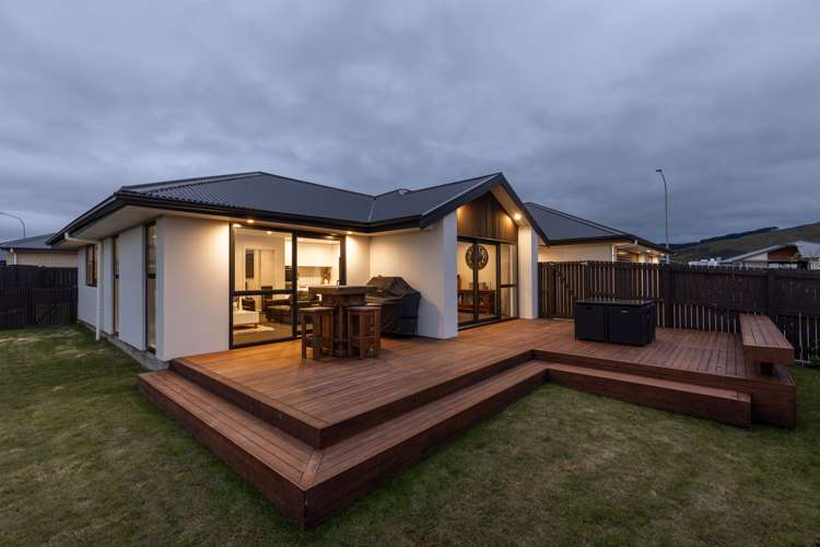 2 Corsica Court Fitzherbert_22