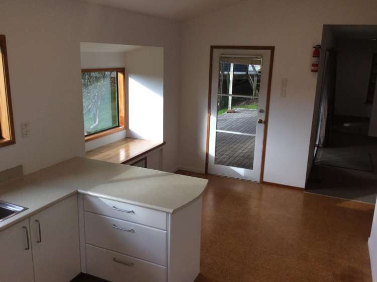 121A Forest Hill Road Henderson_4