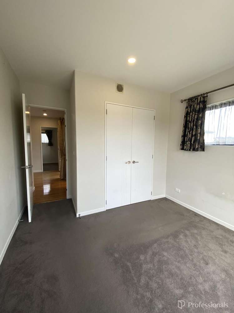 6 Barnesmore Road Flat Bush_7