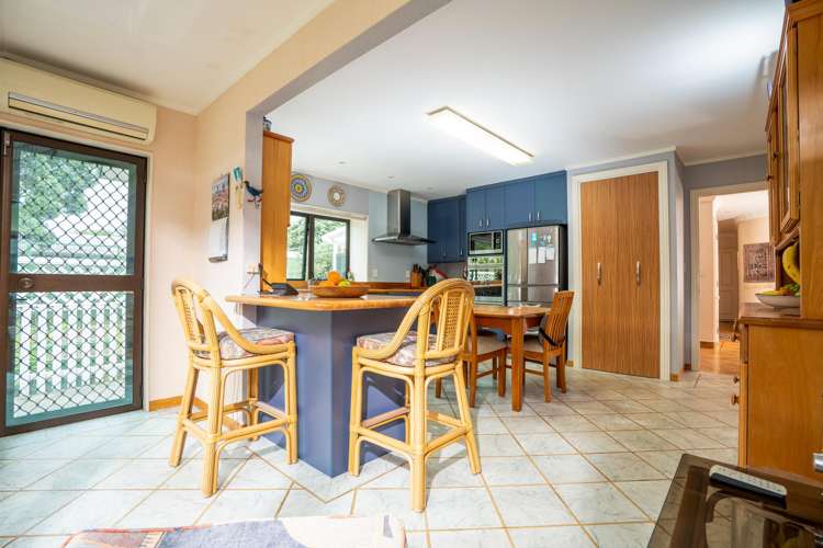 2 Lavinia Grove Waikanae Beach_17