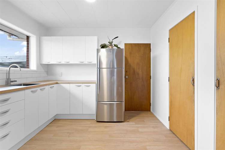 2 Border Road Henderson_8