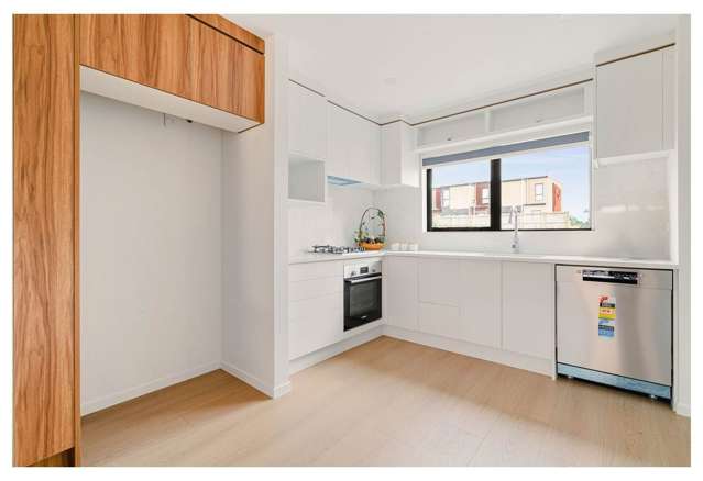 14/32 Tapuwae Way Mangere Bridge_2