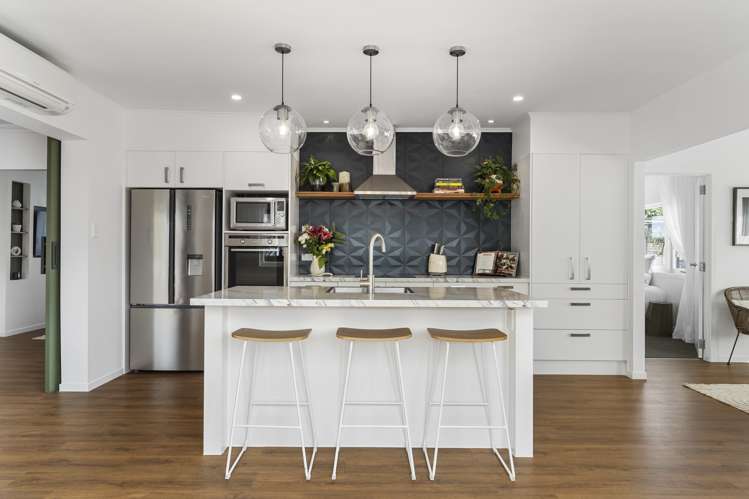 110 Everitt Crescent Whangamata_8