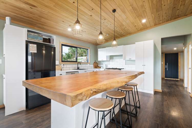 30 Sandleigh Drive Athenree_1