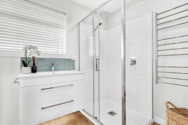 45b Robertson Street Glenholme_8