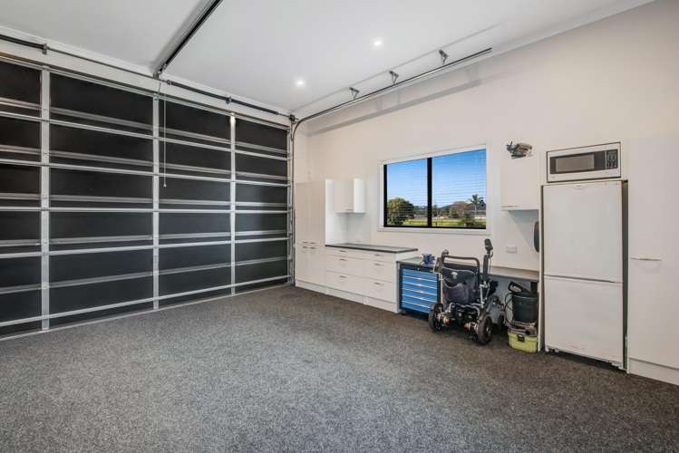 7 Raabia Close Parakai_26