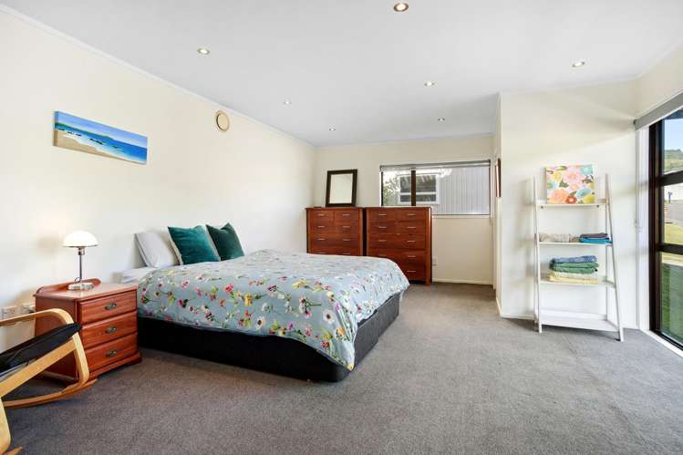 6 Zande Terrace Tawa_12