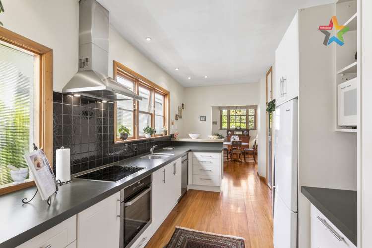 68 Woburn Road Woburn_9