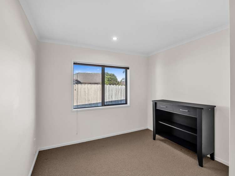 21 Saltwood Street Red Beach_21