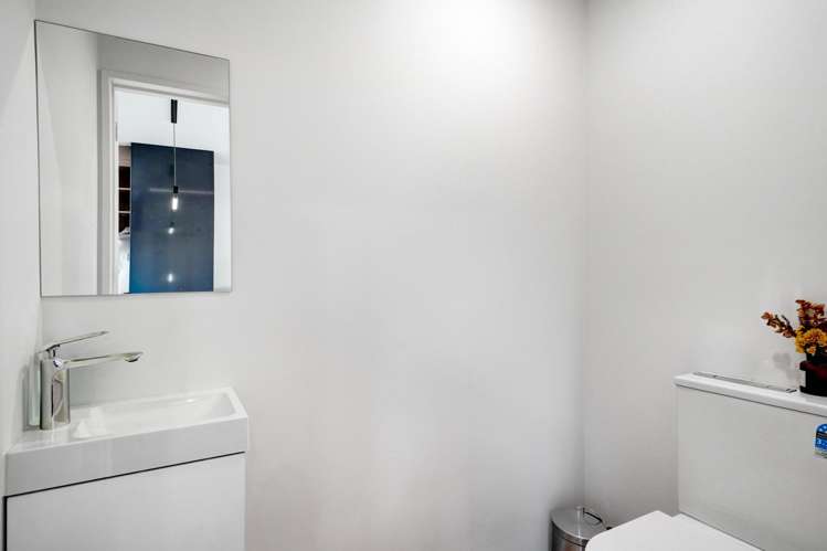 16 Binsted Road New Lynn_17
