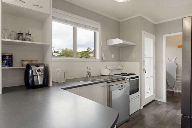 16 Fiona Place Dinsdale_4