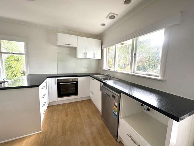 22A Cornwall Park Avenue 1662_2