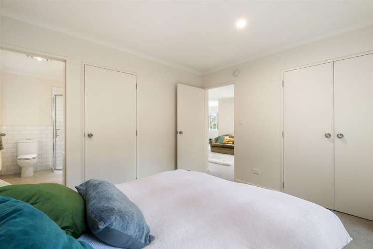 11 Viridian Lane Greenhithe_14