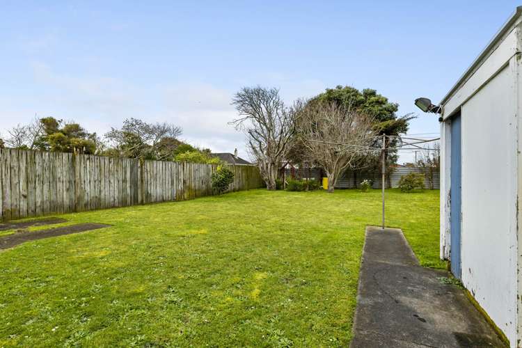 67 Fairfield Road Hawera_17