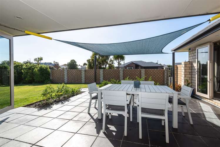 2 Shearwater Drive Woolston_5