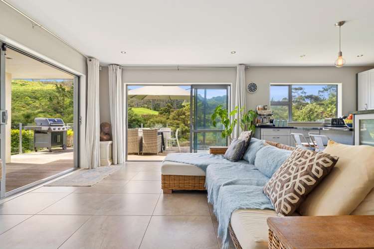 18 Crabb Fields Lane Riverhead_15